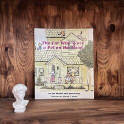 Alternative view of The Cat Who Wore a Pot On Her Head